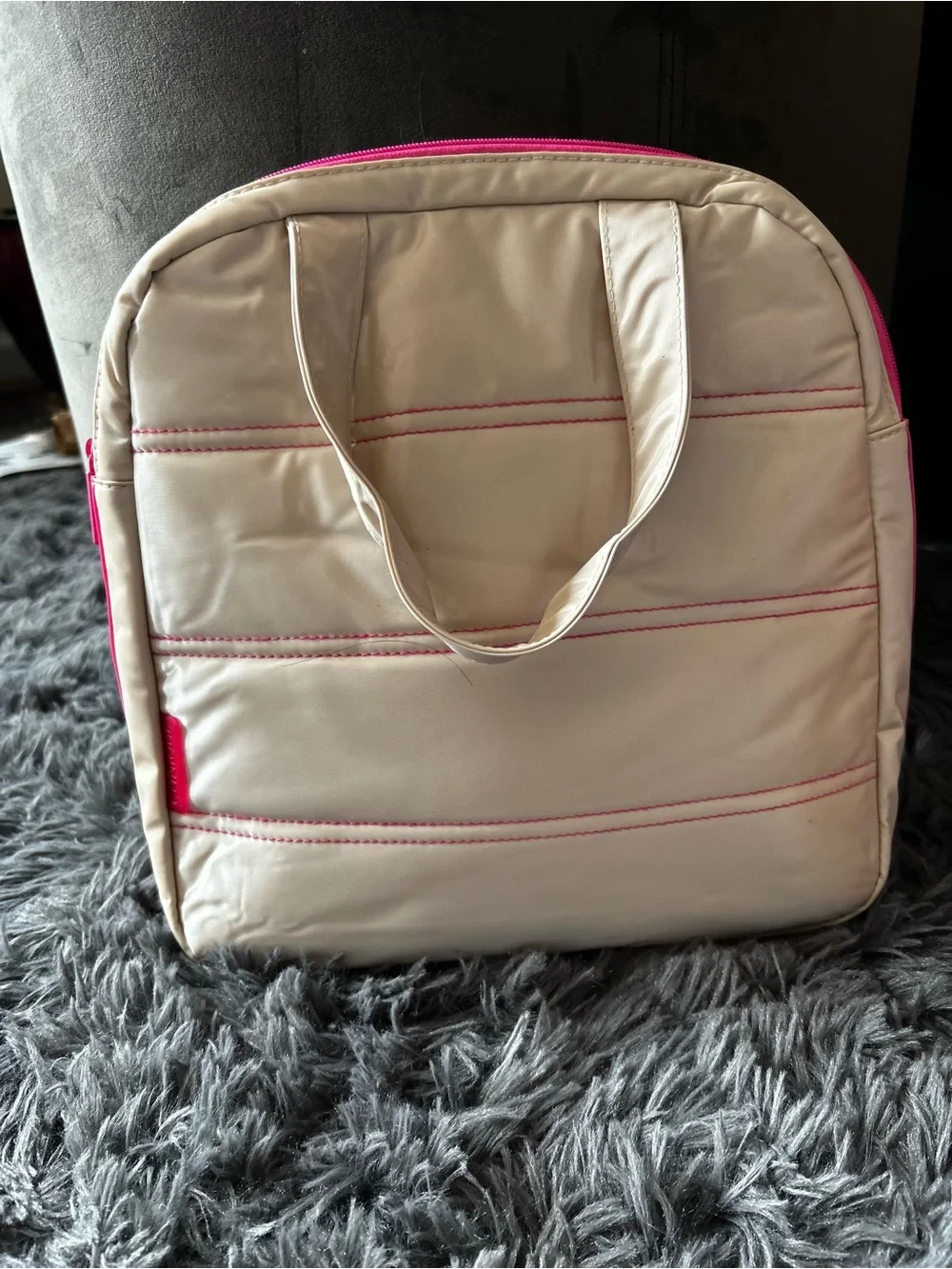 Clinique Quilted Puffer Makeup Travel Bag - Cream & Pink